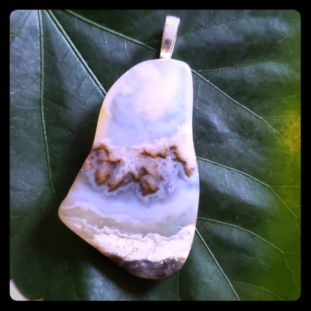 Vintage Sliced Agate Floating Pendent - image 3